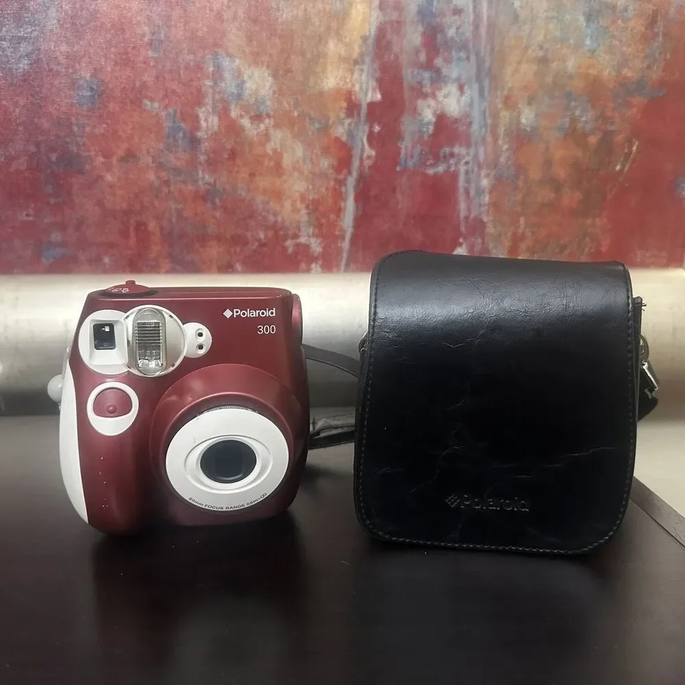 Polaroid 300 Red 60mm Focus Range Instant Camera, Tested and Working With Case